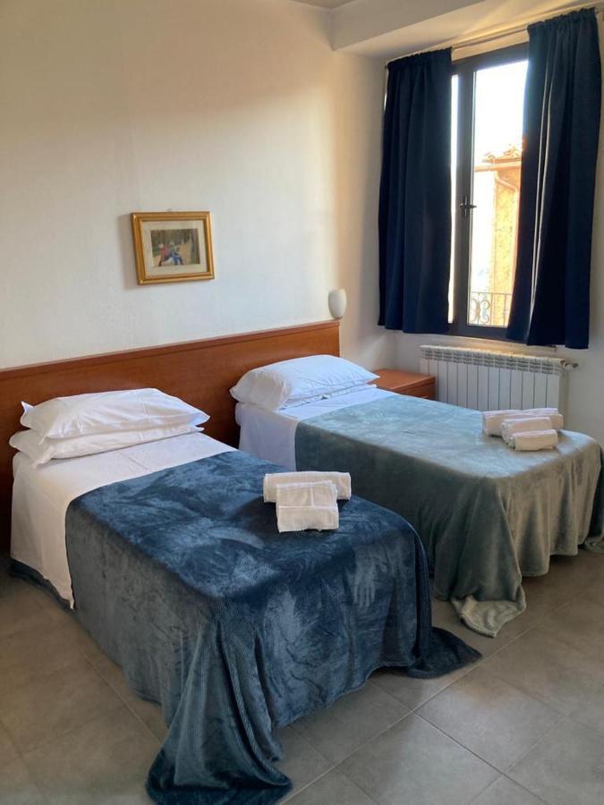 Locanda Le Ginestre Cantalupo in Sabina Luaran gambar