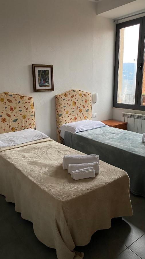 Locanda Le Ginestre Cantalupo in Sabina Luaran gambar